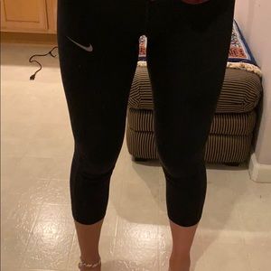 Nike dri-fit 3/4 length leggings